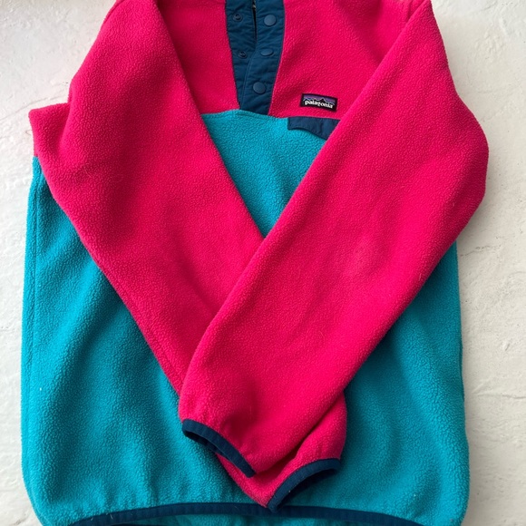 Patagonia Fleece Size Kids Large(12). - Picture 3 of 3